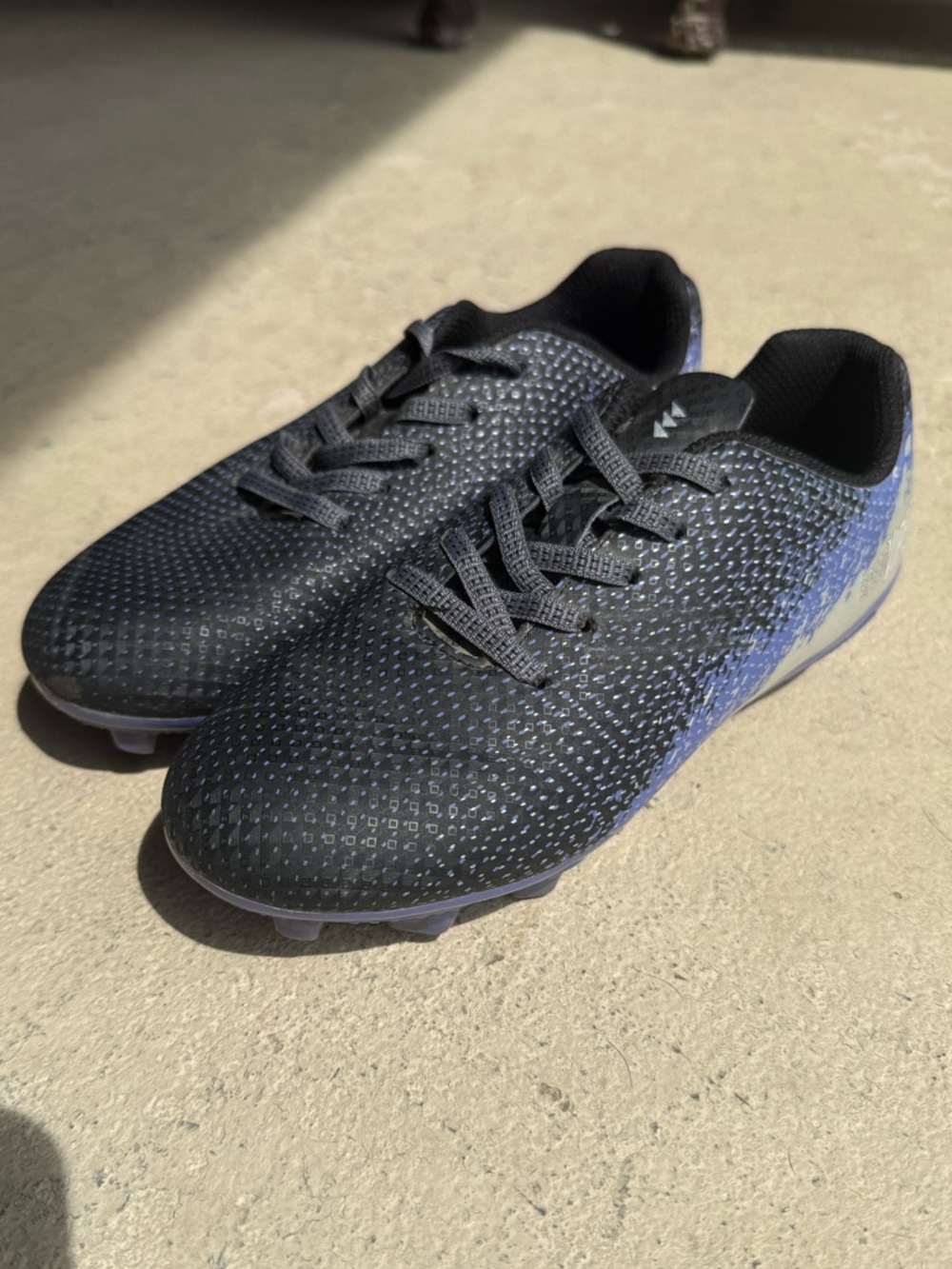 DSG Black and Blue Kids' Soccer Cleats - Picture 2 of 4